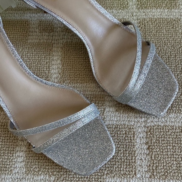 NIB Sam Edelman Kitten Heel Sandals Silver Glitter Ankle Strap Holiday Shoes 9.5 - Picture 5 of 12